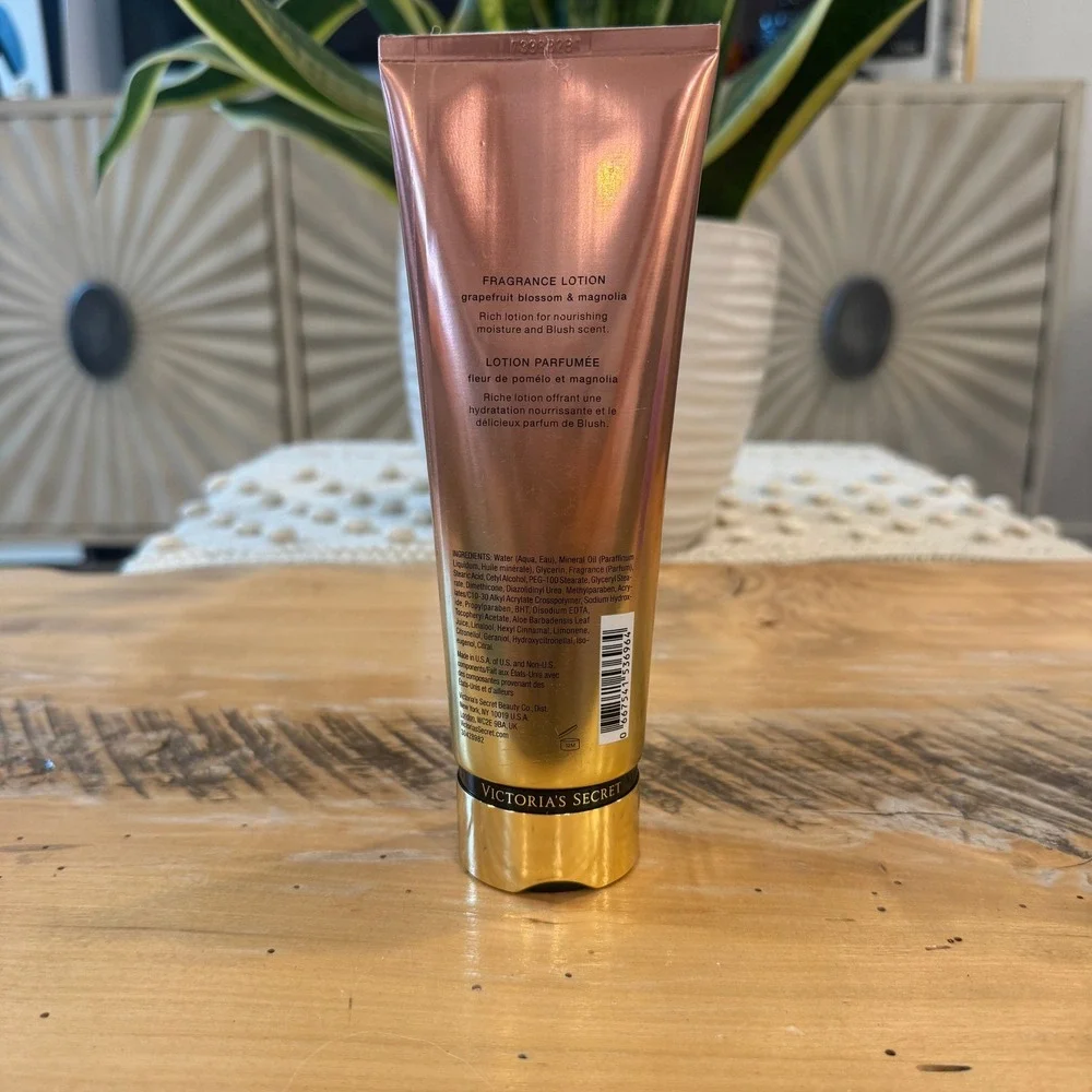 Victoria's Secret Blush Fragrance Lotion 8oz Grapefruit Blossom Magnolia New